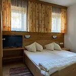 Haus Luxer 아파트 *