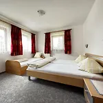 Haus Luxer 아파트 *
