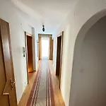 Haus Luxer 아파트 *