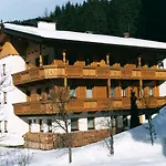 Haus Luxer *